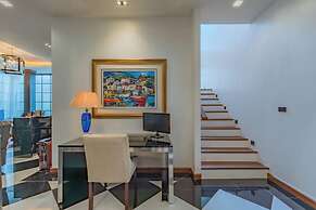 Villa Viola | 7 BR Brand New Fully Staffed Villa