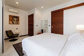 Villa Viola | 7 BR Brand New Fully Staffed Villa