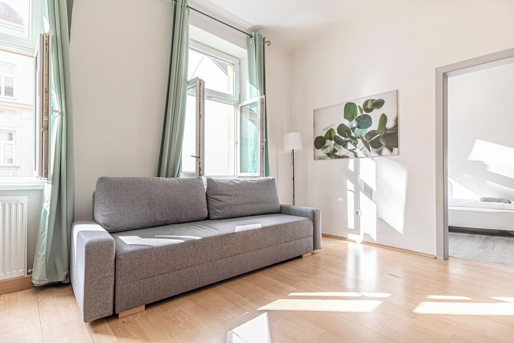 Comfortable 2BR Near Prater Danube