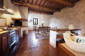 Villa Montecastello