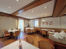 Blume Hausach I Hotel & Restaurant