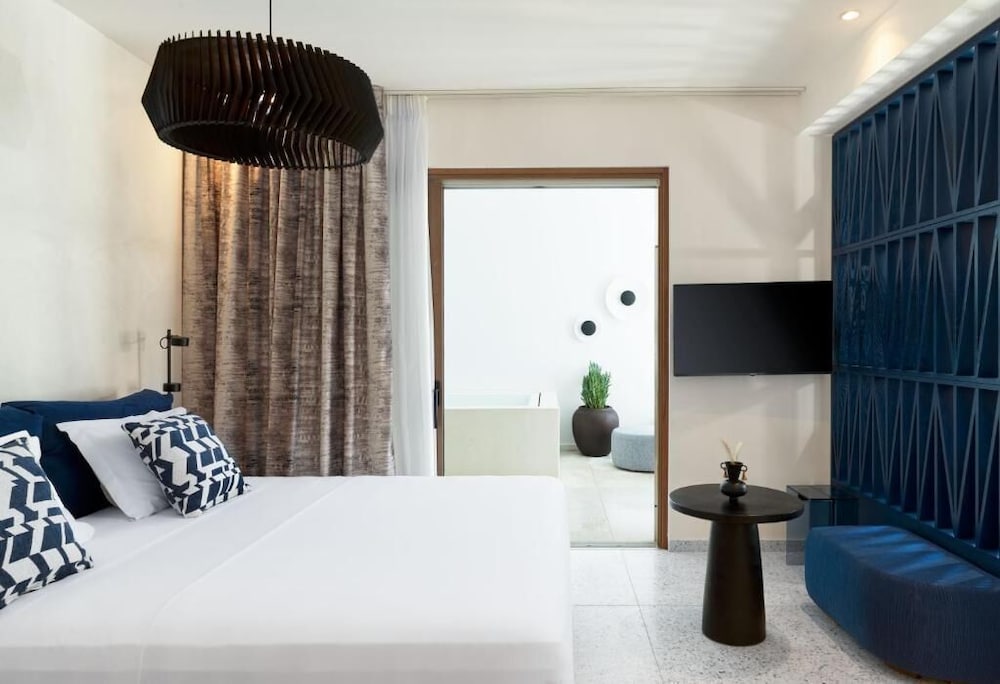 LYO II Boutique Suites Mykonos