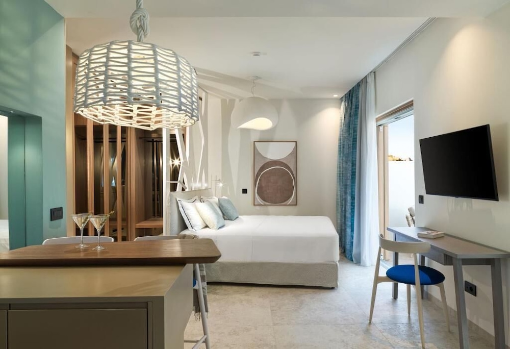 LYO II Boutique Suites Mykonos