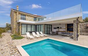Villa Oblica