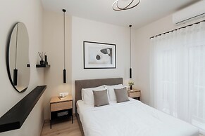 Luxury & Spacious Penthouse in Athens with Terrace 