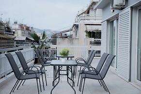 Luxury & Spacious Penthouse in Athens with Terrace 
