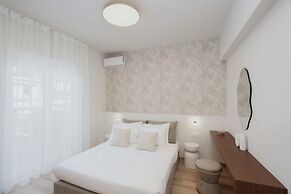Luxury & Spacious Penthouse in Athens with Terrace 