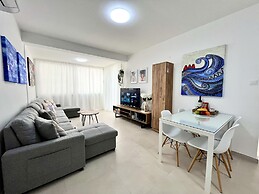 143 LCA - Stay Blue House