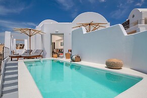 Villa - Sleeps 3 - Private Pool-parking