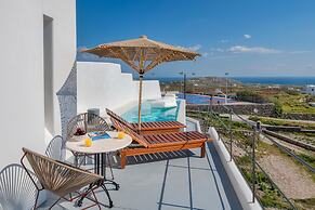 Villa - Sleeps 3 - Private Pool-parking