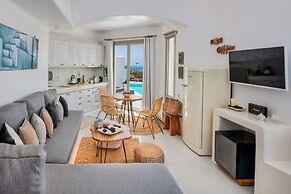Villa - Sleeps 3 - Private Pool-parking