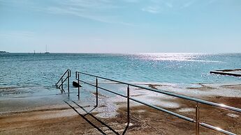 House With Private Jacuzzi Near Umag