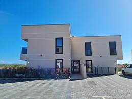 House With Private Jacuzzi Near Umag
