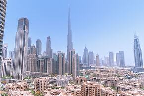 Vogue | Downtown near Dubai Mall | Burj Khalifa