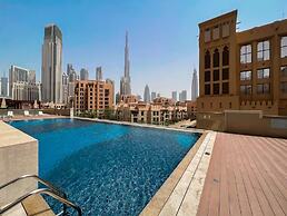 Vogue | Downtown near Dubai Mall | Burj Khalifa