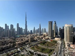 Vogue | Downtown near Dubai Mall | Burj Khalifa