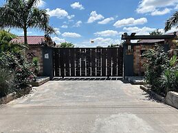 Upland Serviced Apartments