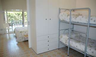 Comfortable Flat by the Beach