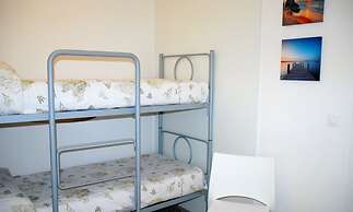 Comfortable Flat by the Beach