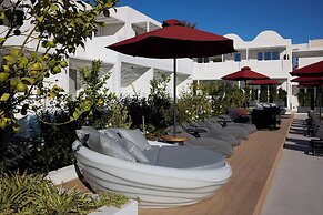 Santorini Heart Hotel & Spa