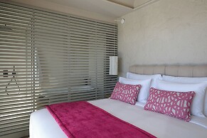 Santorini Heart Hotel & Spa