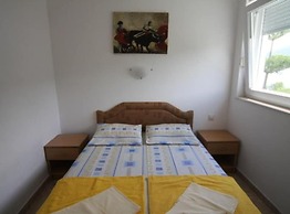 Apartments Roza