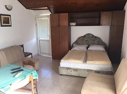 Apartments Roza