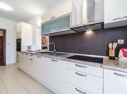 Sutivan Sea Terrace Apartment