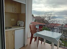 Beachfront Sunset Apartments Sutomore