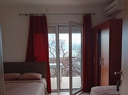 Beachfront Sunset Apartments Sutomore