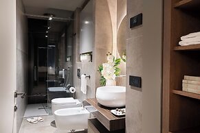 Arts & Crafts Luxury Suites by Amalia