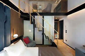 Arts & Crafts Luxury Suites by Amalia