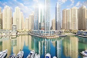 LUX The JW Marina Suite 5