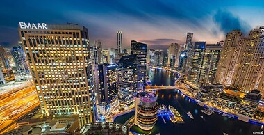 LUX The JW Marina Suite 5