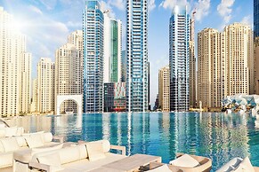 LUX The JW Marina Suite 5