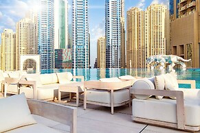 LUX The JW Marina Suite 5