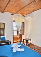 Residence with swimming pool in Campiglia Marittima