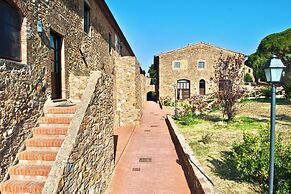 Residence with swimming pool in Campiglia Marittima