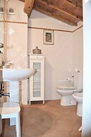 Residence with swimming pool in Campiglia Marittima