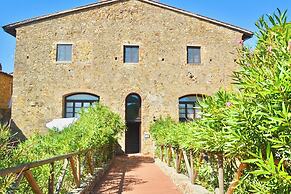 Residence with swimming pool in Campiglia Marittima