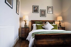 St Anne's Manor