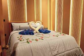 Private Jacuzzi Pool Suite Near Walking Street