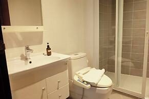 Private Jacuzzi Pool Suite Near Walking Street
