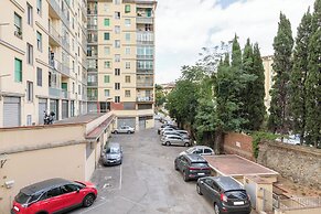 Guesthost - Il Salotto Blu - Appartamento Con Parcheggio
