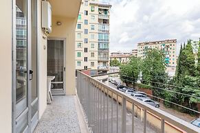 Guesthost - Il Salotto Blu - Appartamento Con Parcheggio