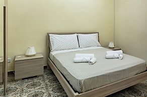Guesthost - Teatro Massimo Roomy Flat With Covered Terrace