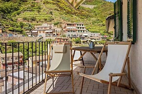 Guesthost - Riomaggiore Panoramic Apartment With Terrace! X6