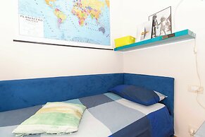 Guesthost - Charming Apt With Parking!