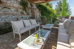 Villa Le Contrade - Historic Village Retreat