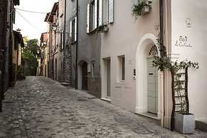 Villa Le Contrade - Historic Village Retreat